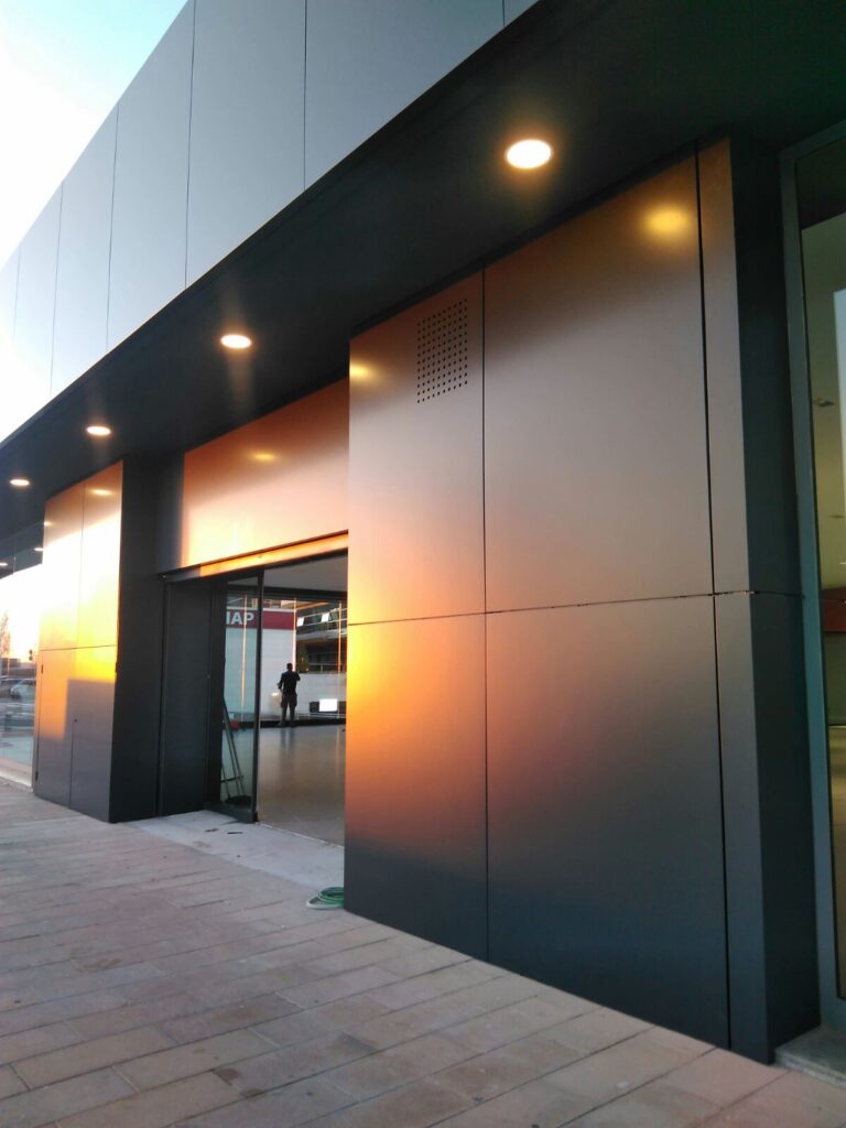 Fachada de alucobond