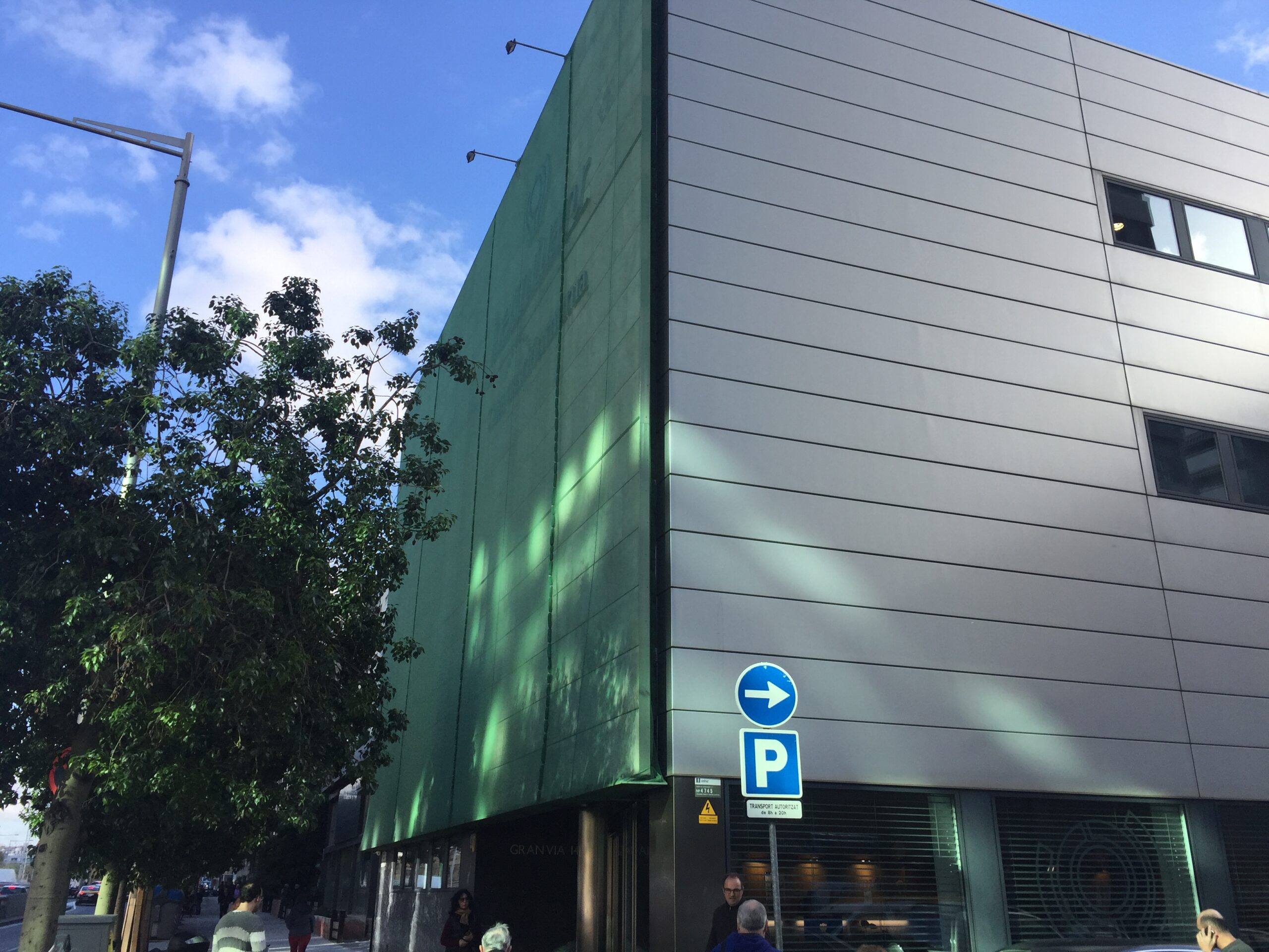 Fachada de panel composite alucobond.